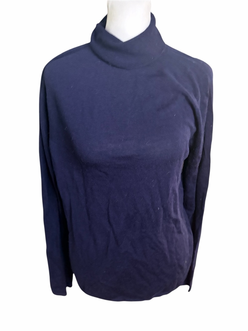 Ines de la Fressange + Uniqlo Classic Women's Navy Turtleneck Sweater w/Red Hem